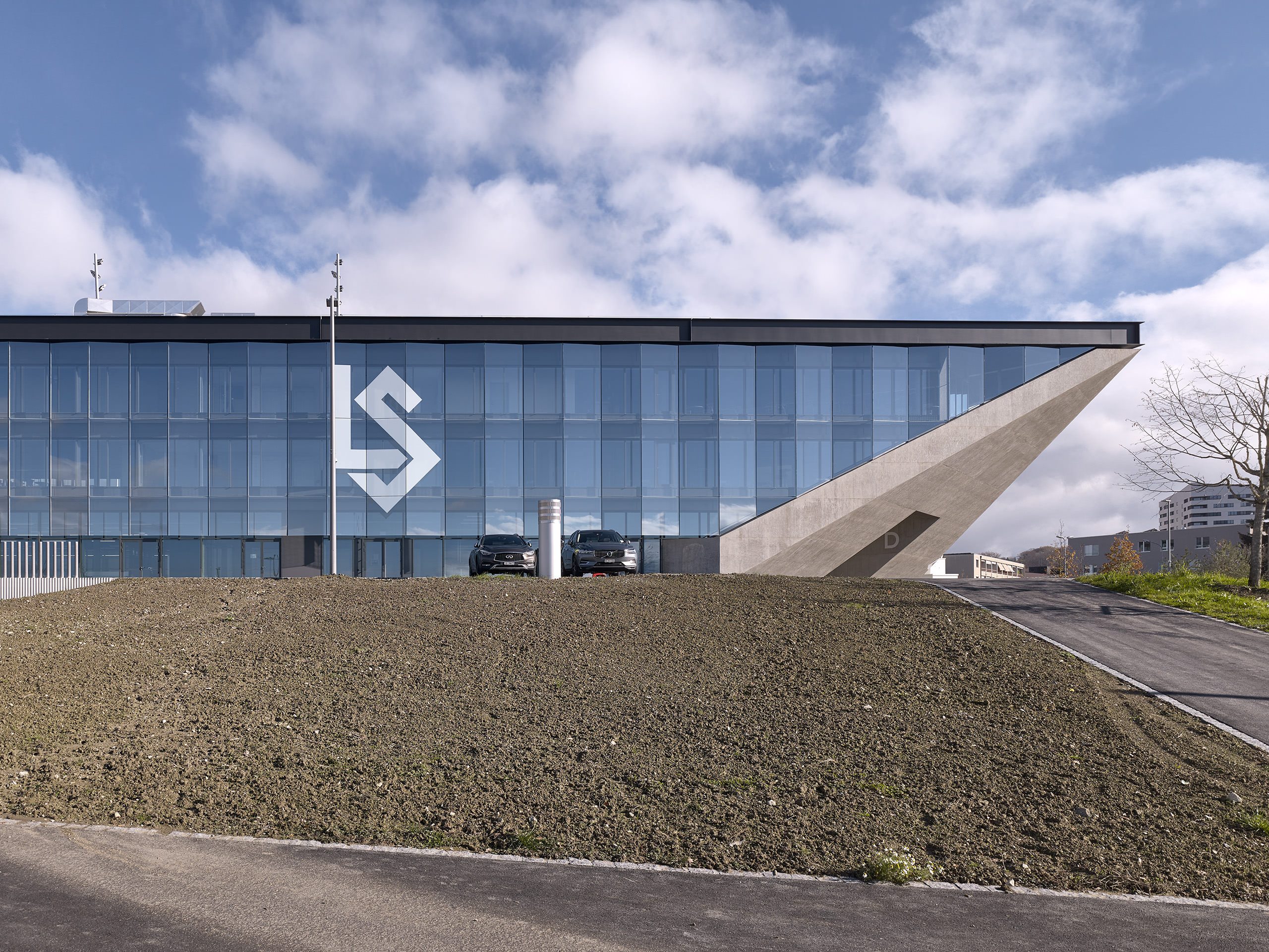 Stade de la Tuilière, Lausanne